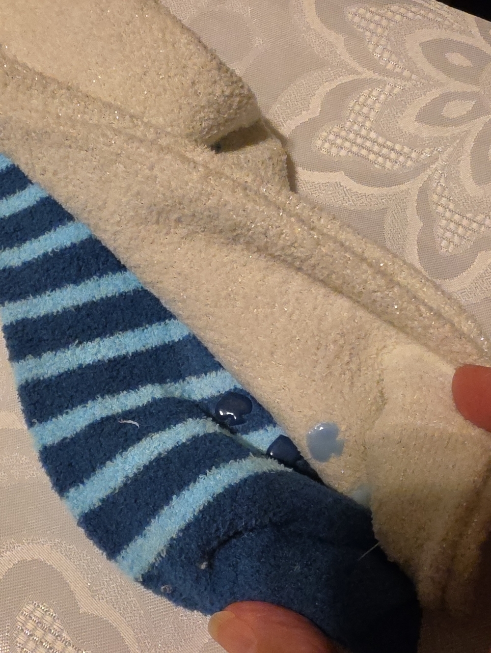 kate spade fuzzy home socks 2 Pair - Picture 4 of 4